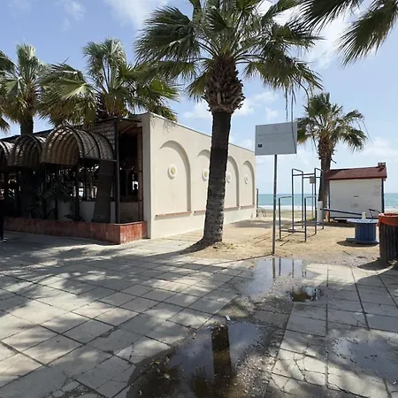 Hills 2bdr Seaside Makenzy Apartman *