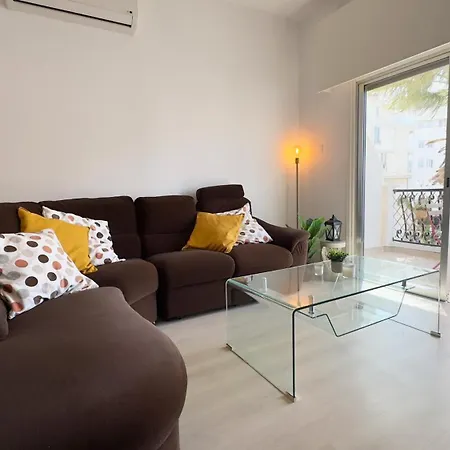 Hills 2bdr Seaside Makenzy Apartment Larnaca