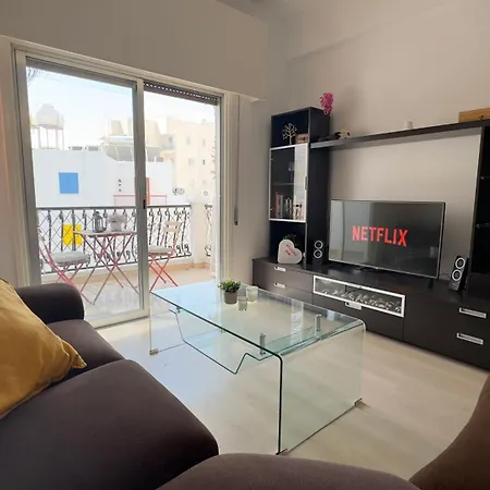 Hills 2bdr Seaside Makenzy Apartment Larnaca