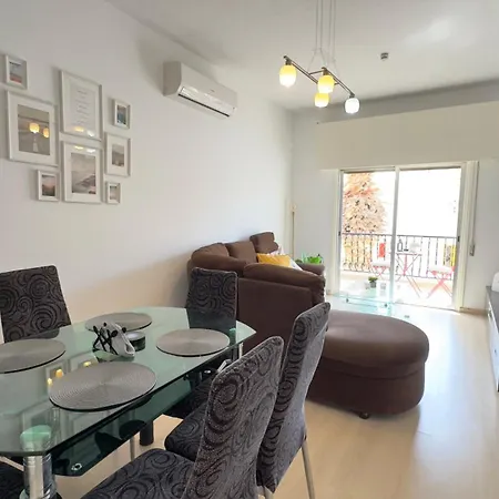 Hills 2bdr Seaside Makenzy Apartman