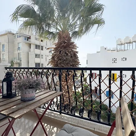 Hills 2bdr Seaside Makenzy ラルナカ